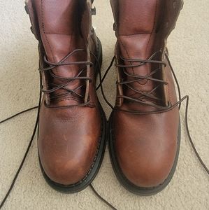 Red wing dyna-force steel toe boots